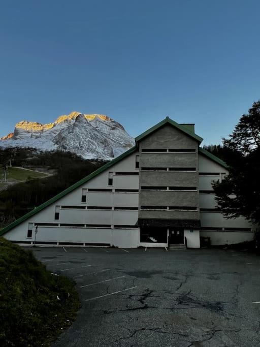 6 Personnes Aux Pieds Des Pistes Appartement *